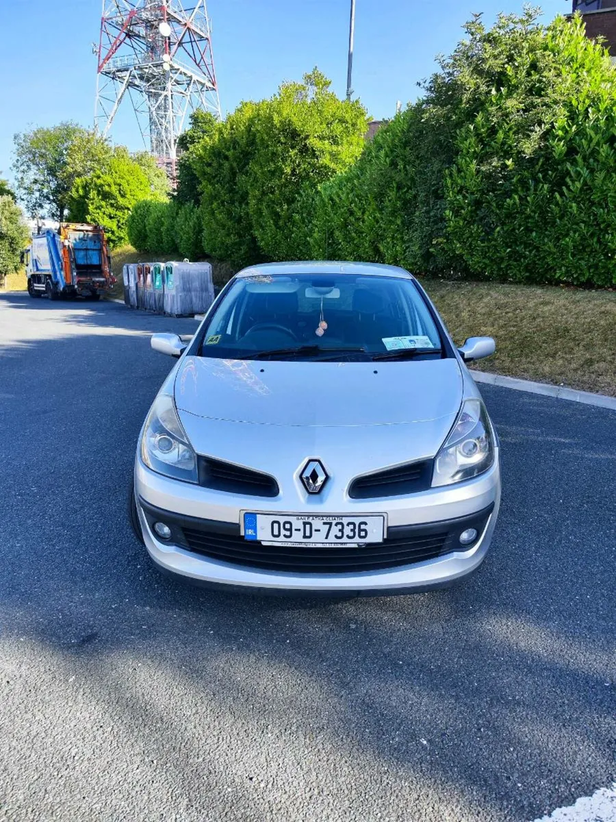 Renault Clio - Image 2