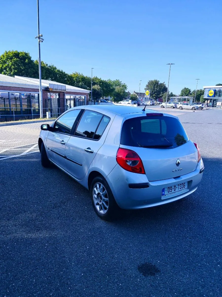 Renault Clio - Image 4