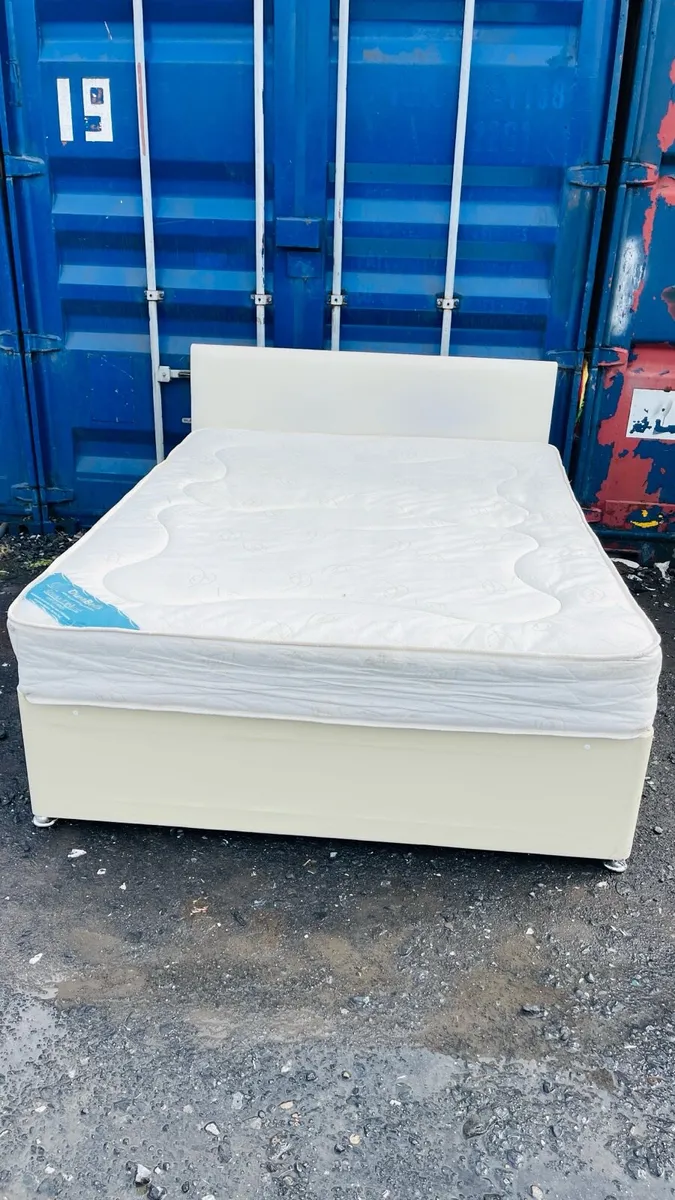 King size bed with mattress - Image 1