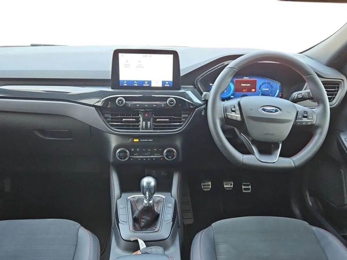 Ford Kuga 1.5 Ecoblue 120PS St-line X - Image 2