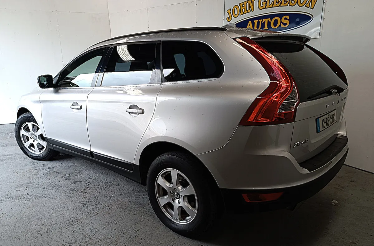 Volvo XC60 2012 - Image 3
