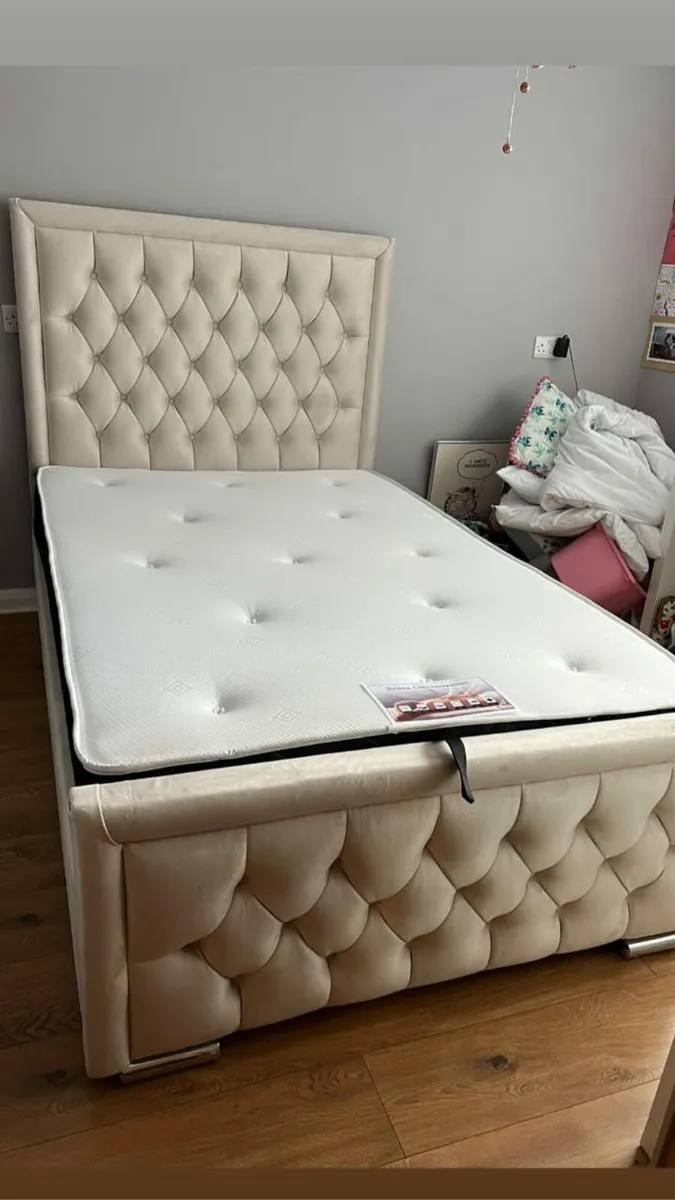 "Comfortable Queen Size Beds for sale" - Image 3