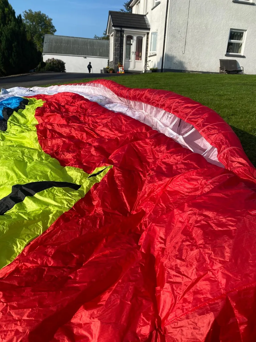 Ozone speedster 3 paramotor wing  £1900 - Image 3
