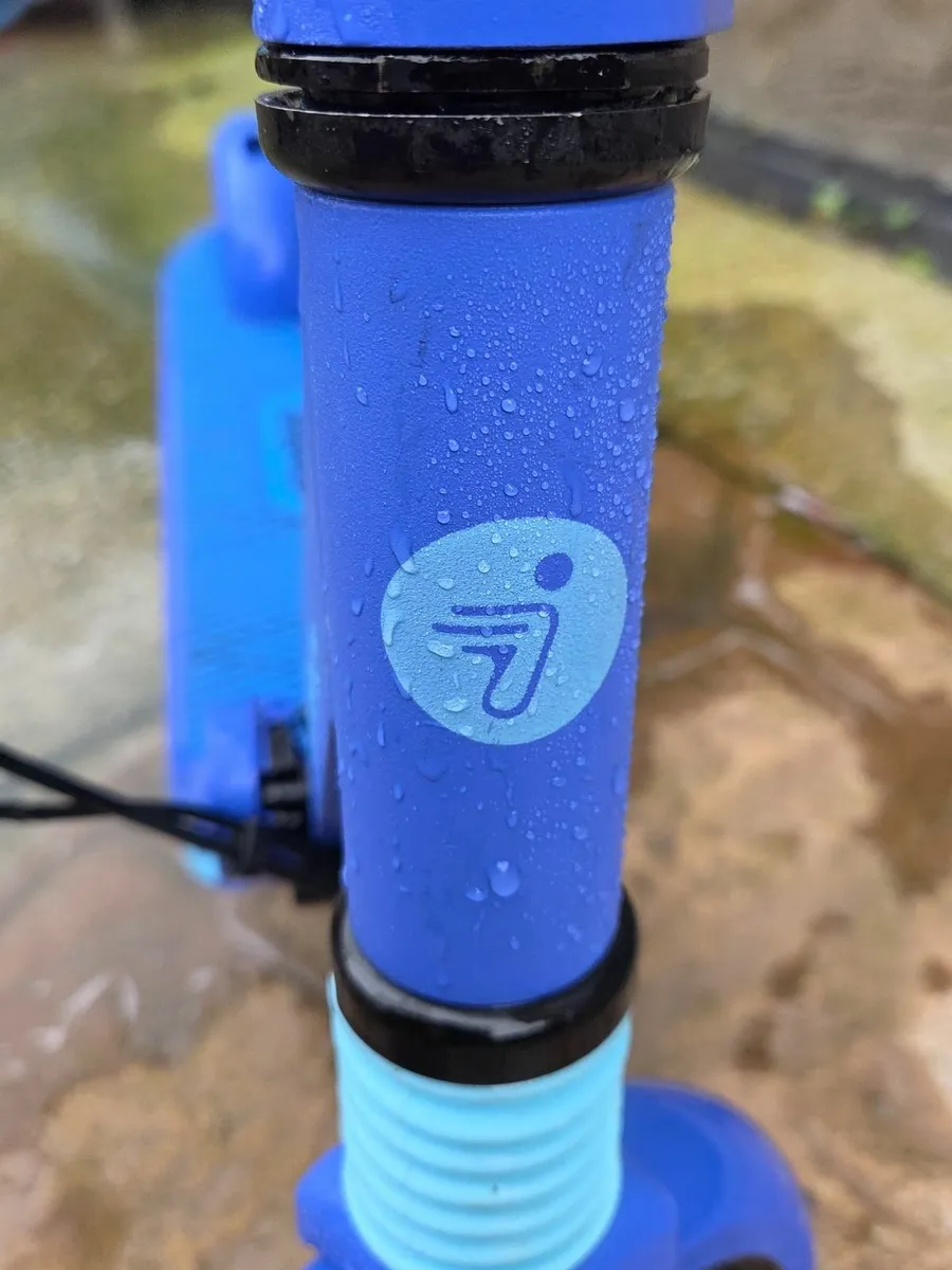 Ninebot eKickScooter Zing E8 Blue - Image 3