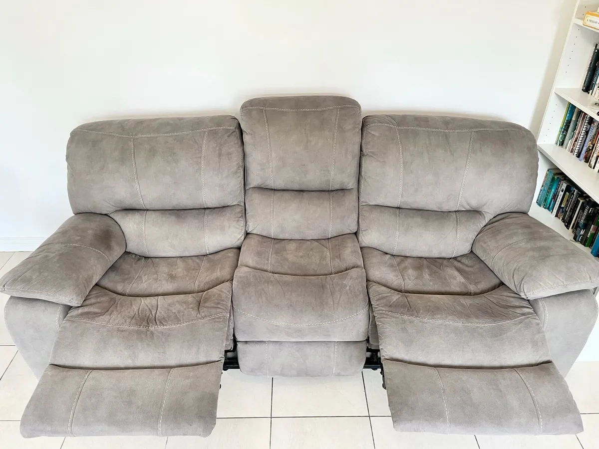 Sofa — recliner — three-seater - Image 2