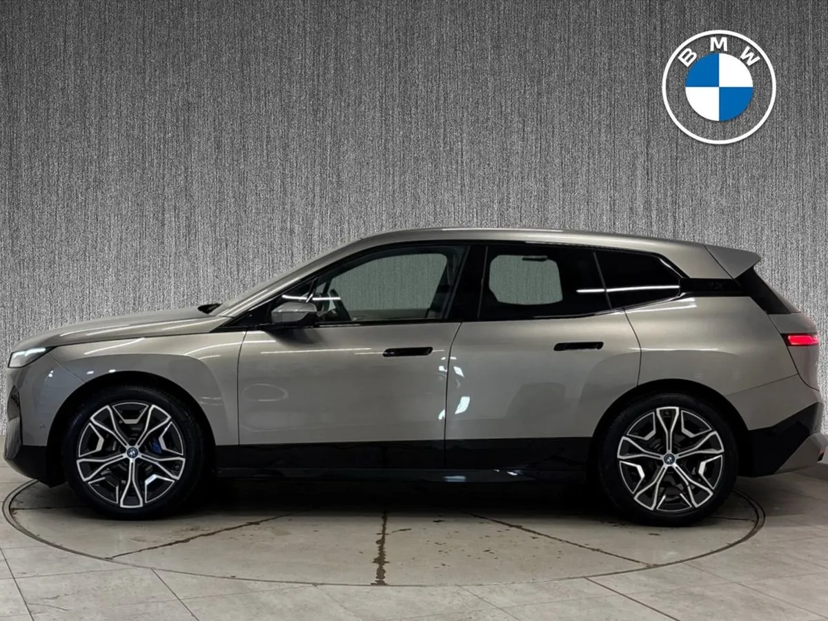 BMW IX Xdrive40 M Sport - Image 4