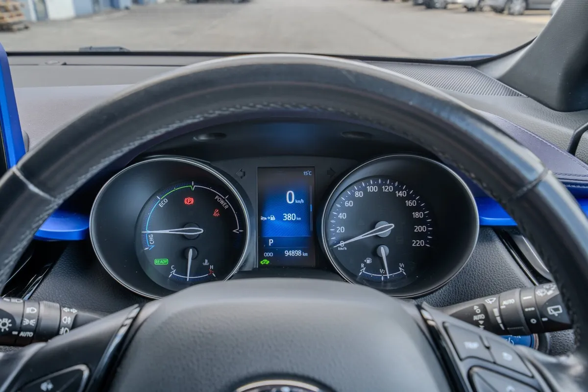 Toyota C-HR 2018 LUNA SPORT - Image 2