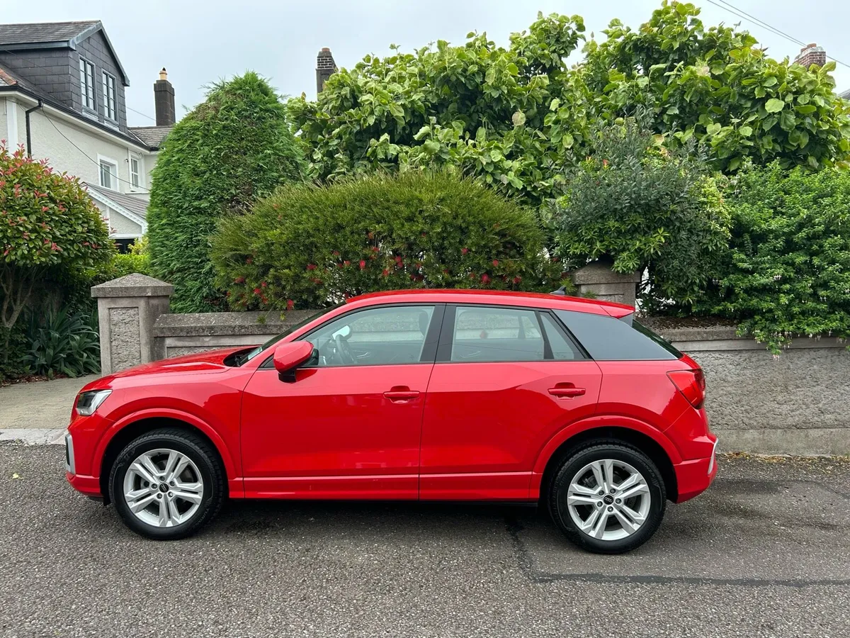 Audi Q2 - Image 2
