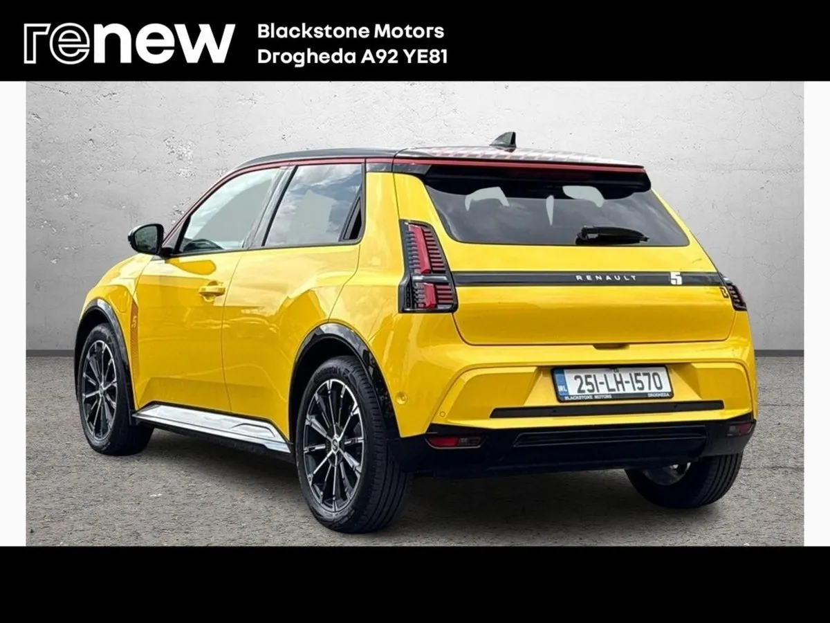 Renault 5 Ev52 150hp Iconic - Image 3