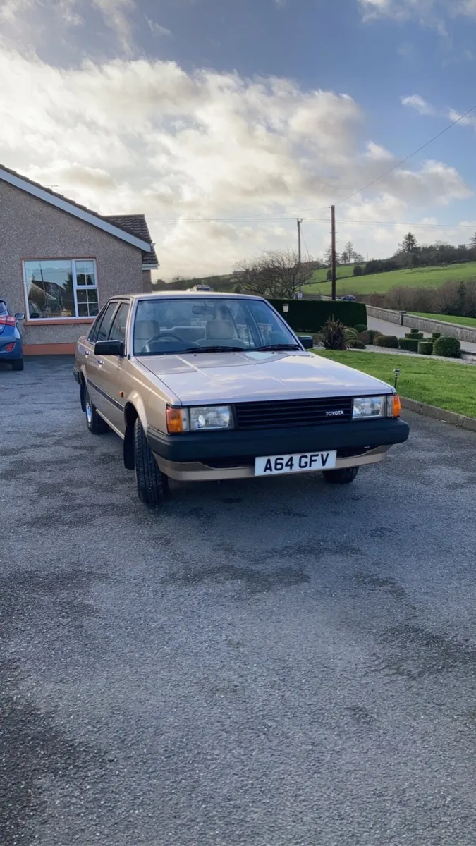 Toyota Carina 1983 GL - Image 1