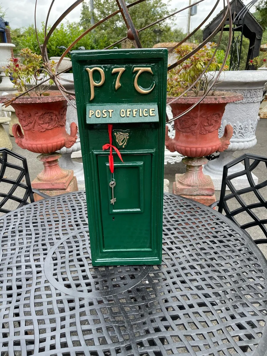 P&T Irish post box - Image 1