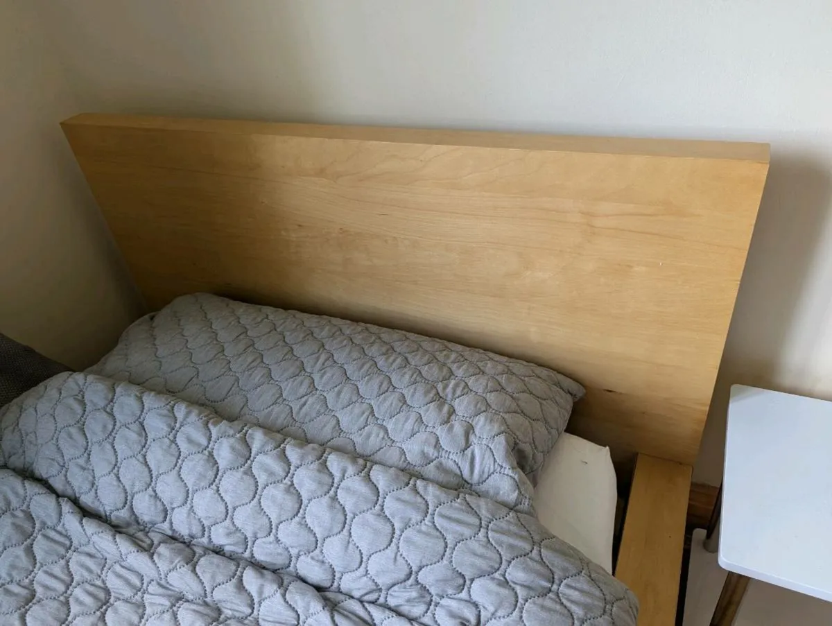 Beautiful Single Bed with Mattress - Image 2
