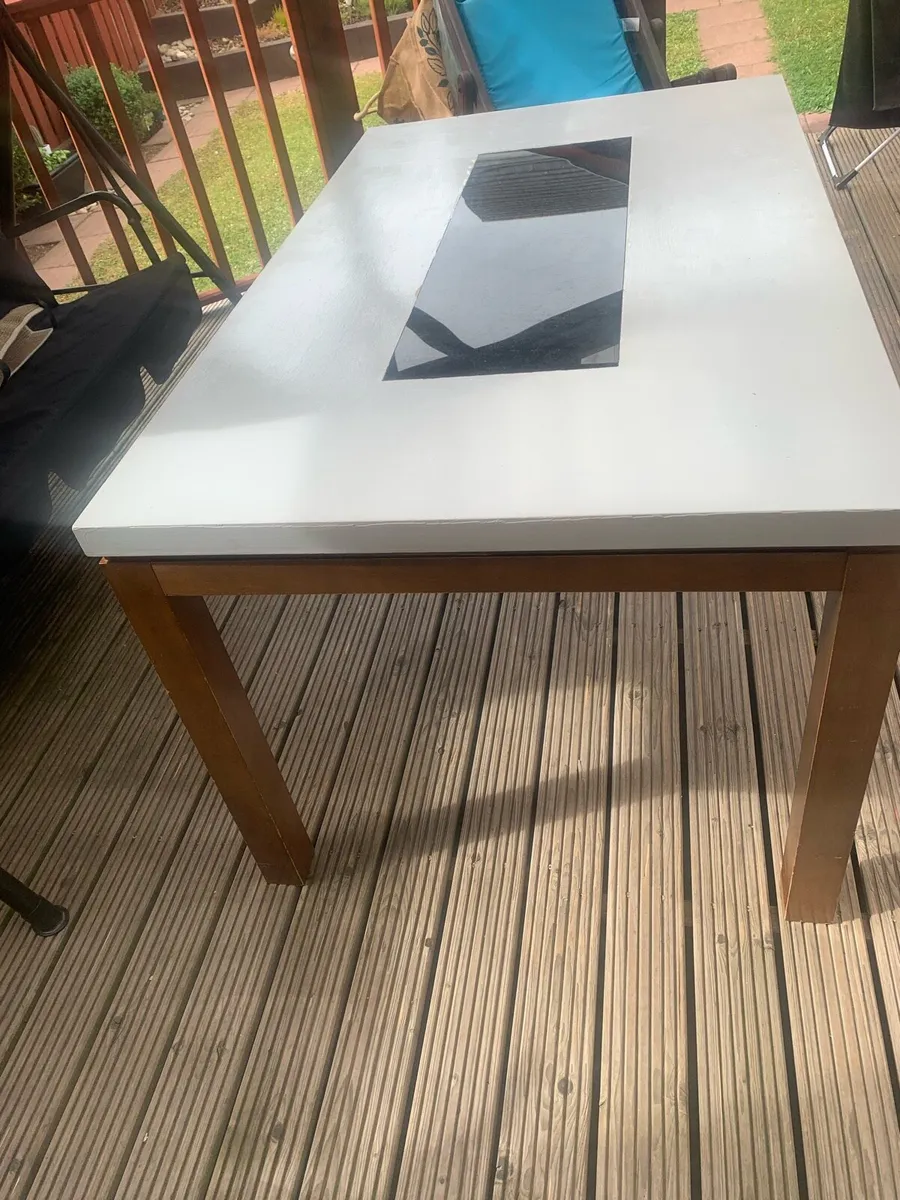 Kitchen table - Image 2