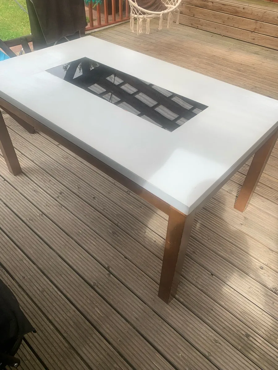 Kitchen table - Image 3