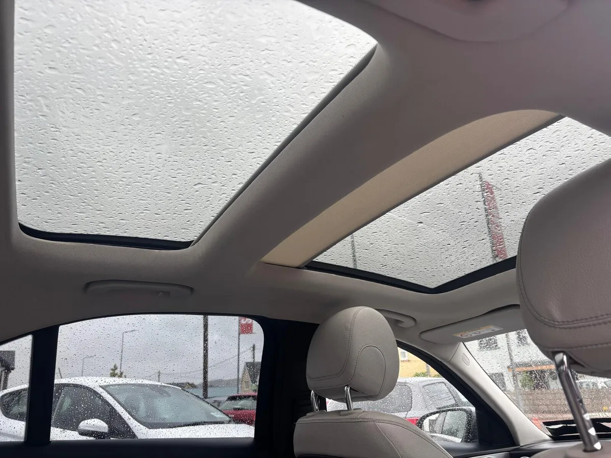 Mercedes-Benz C-Class 2017  AUTOMATIC - Image 4