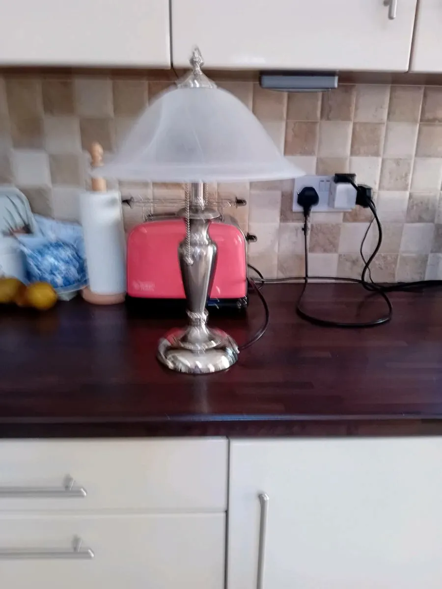 TABLE LAMP ELECTRIC - Image 1