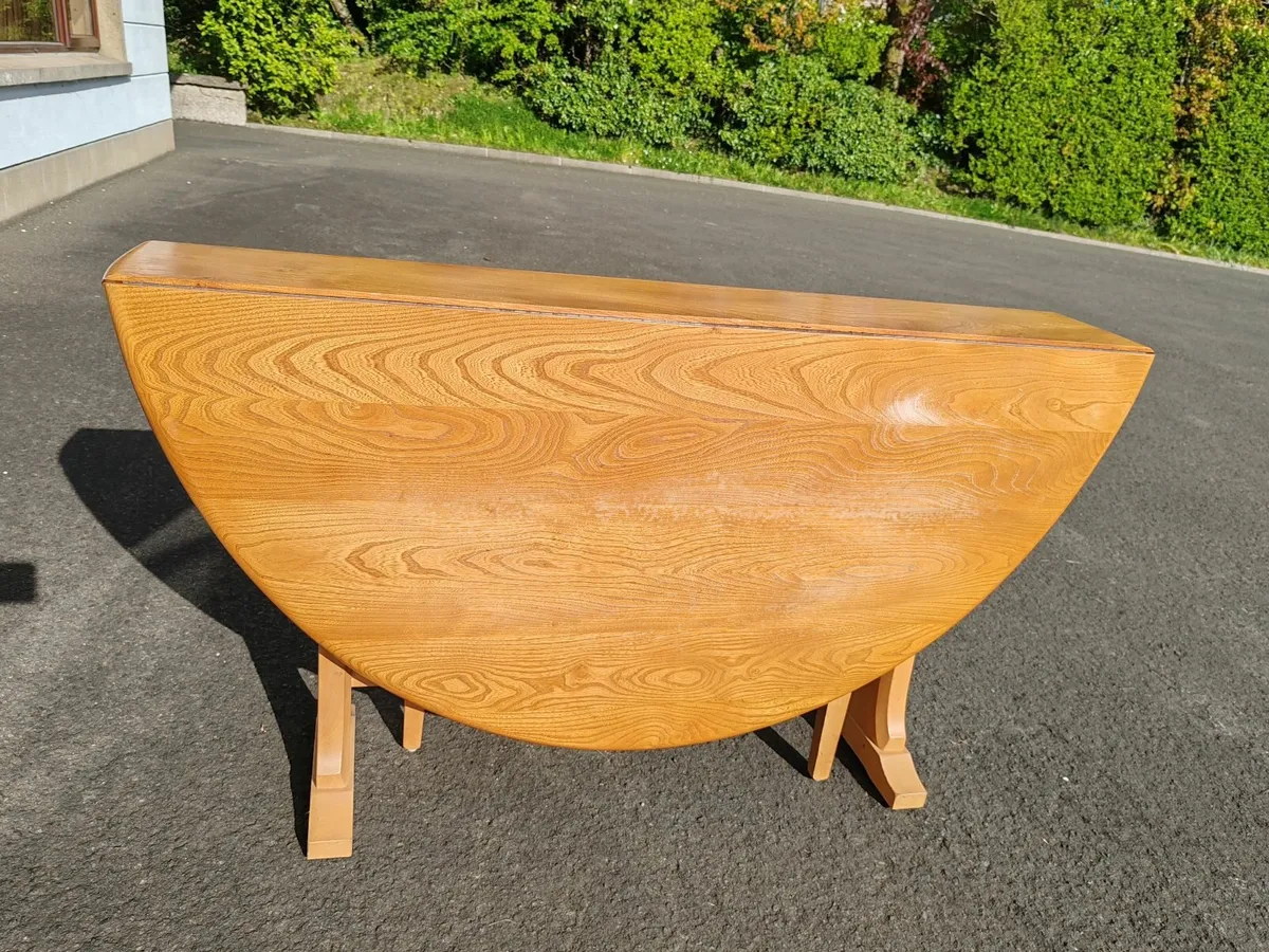 Kitchen table - Image 4