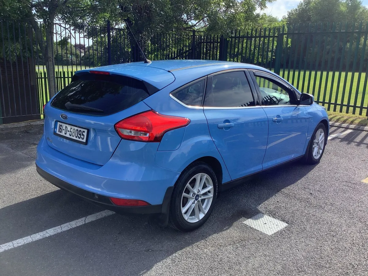 FORD FOCUS 1.6 ZETEC ‘ MINT COND/ FSH/ NCT’d 09/26 - Image 2