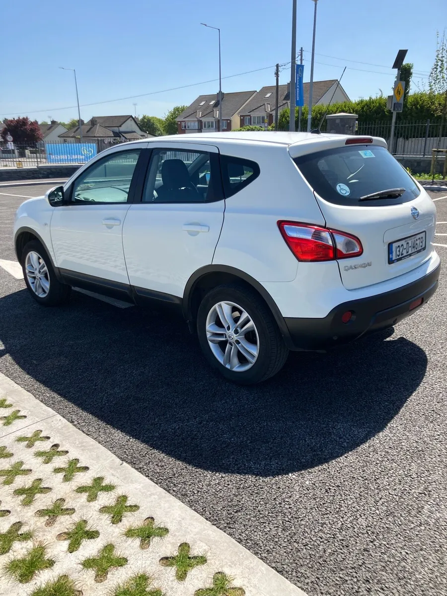 Car - Image 2