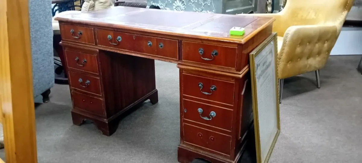 Modern Knee hole Office Desk - Image 1