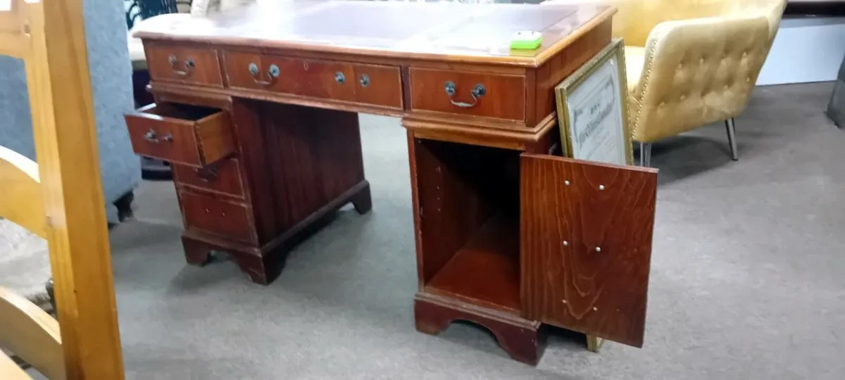 Modern Knee hole Office Desk - Image 2