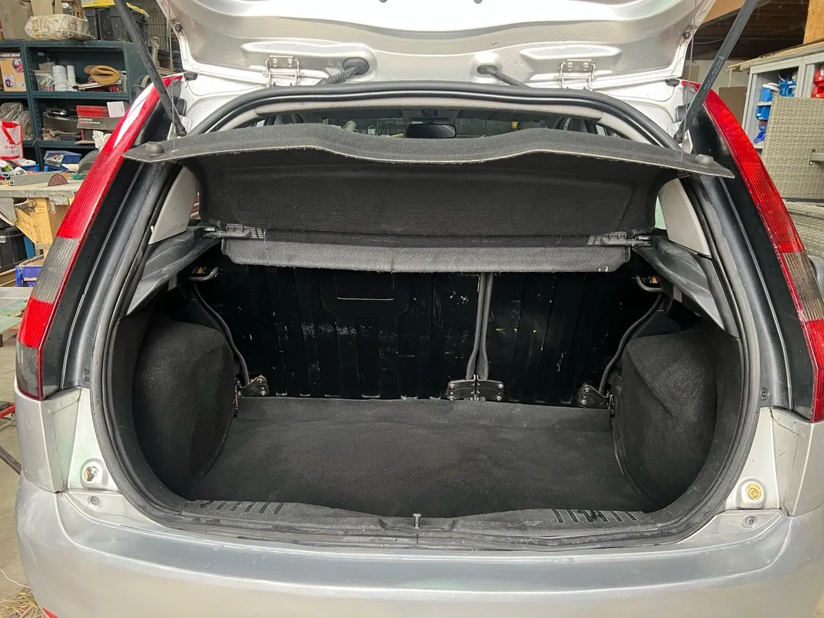 Ford  Fiesta - Image 4