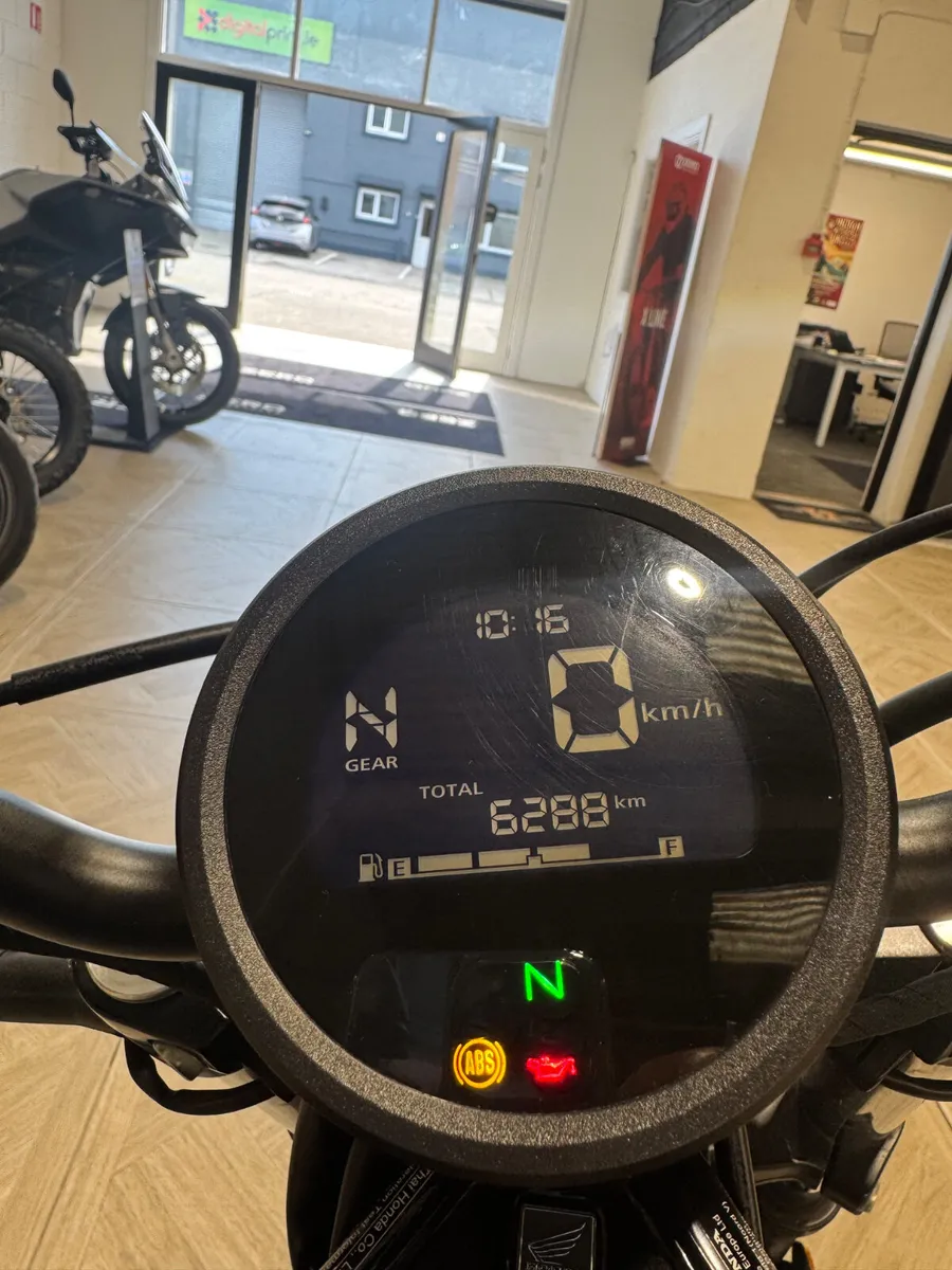 Honda CMX500 Rebel - Image 4