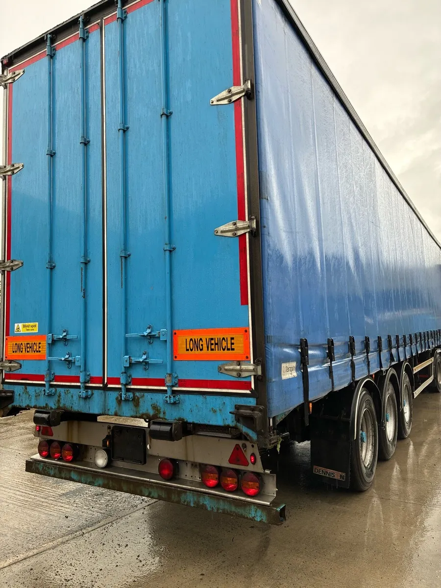 Trailers - Image 1