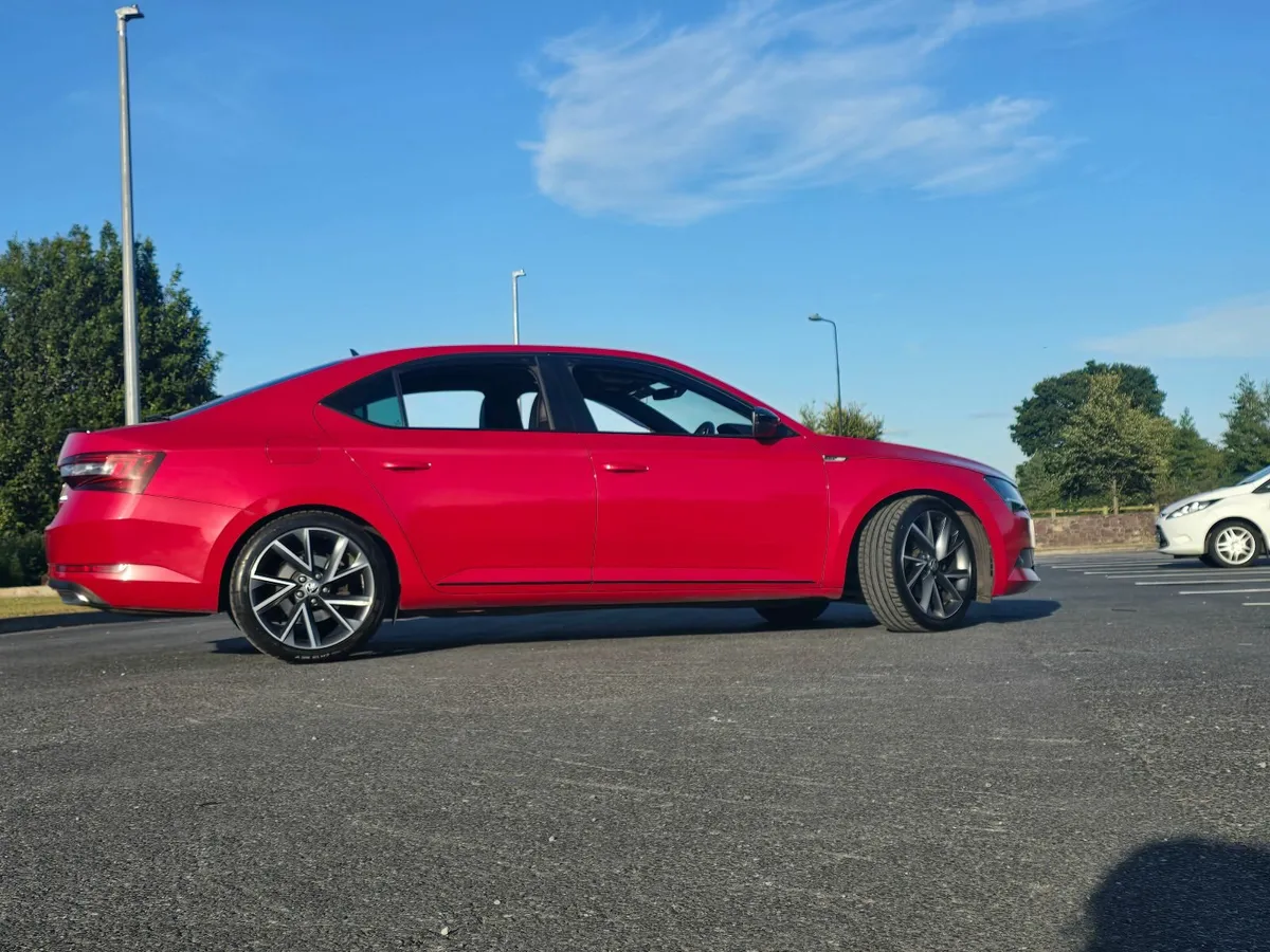 Skoda Superb sportsline 15 2018 - Image 3