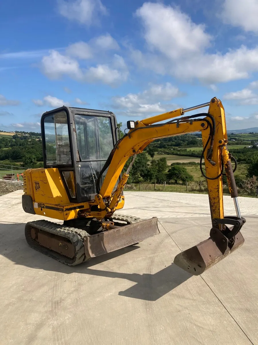 JCB 802 - Image 2