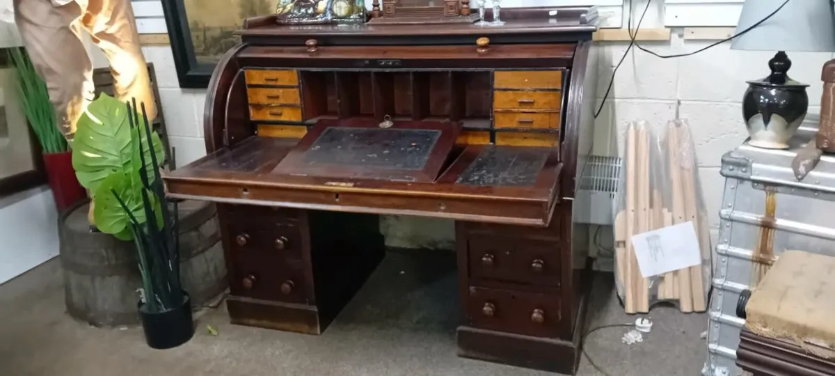 Victorian Mahogany Roll Top Office Desk - Image 1