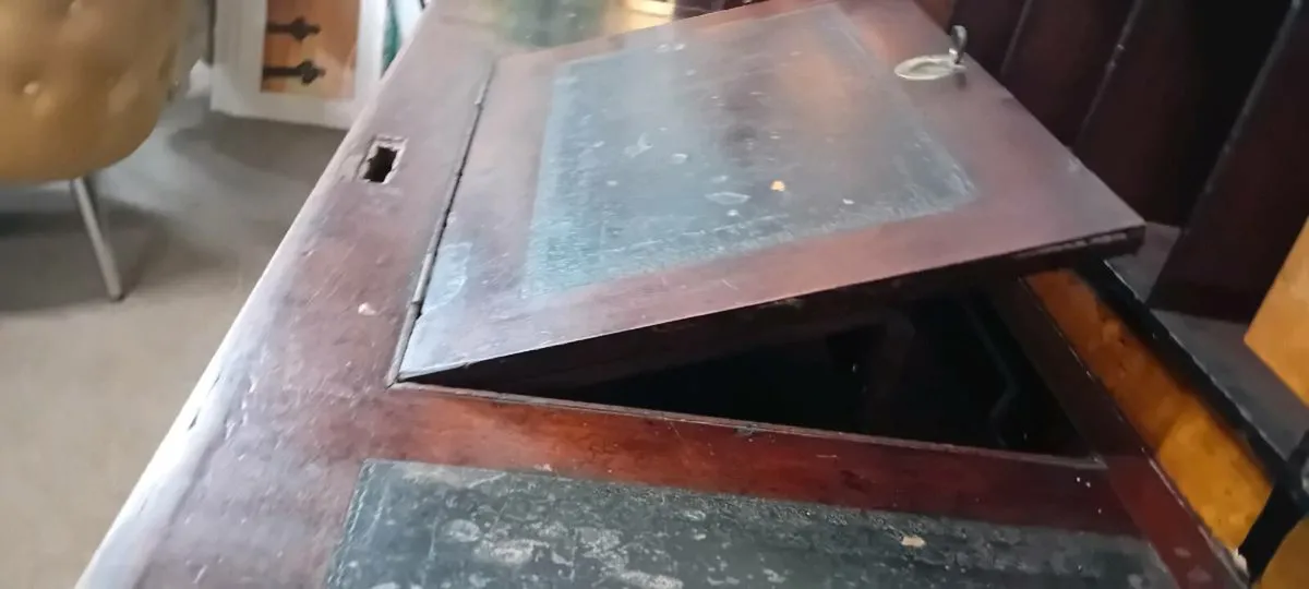Victorian Mahogany Roll Top Office Desk - Image 4