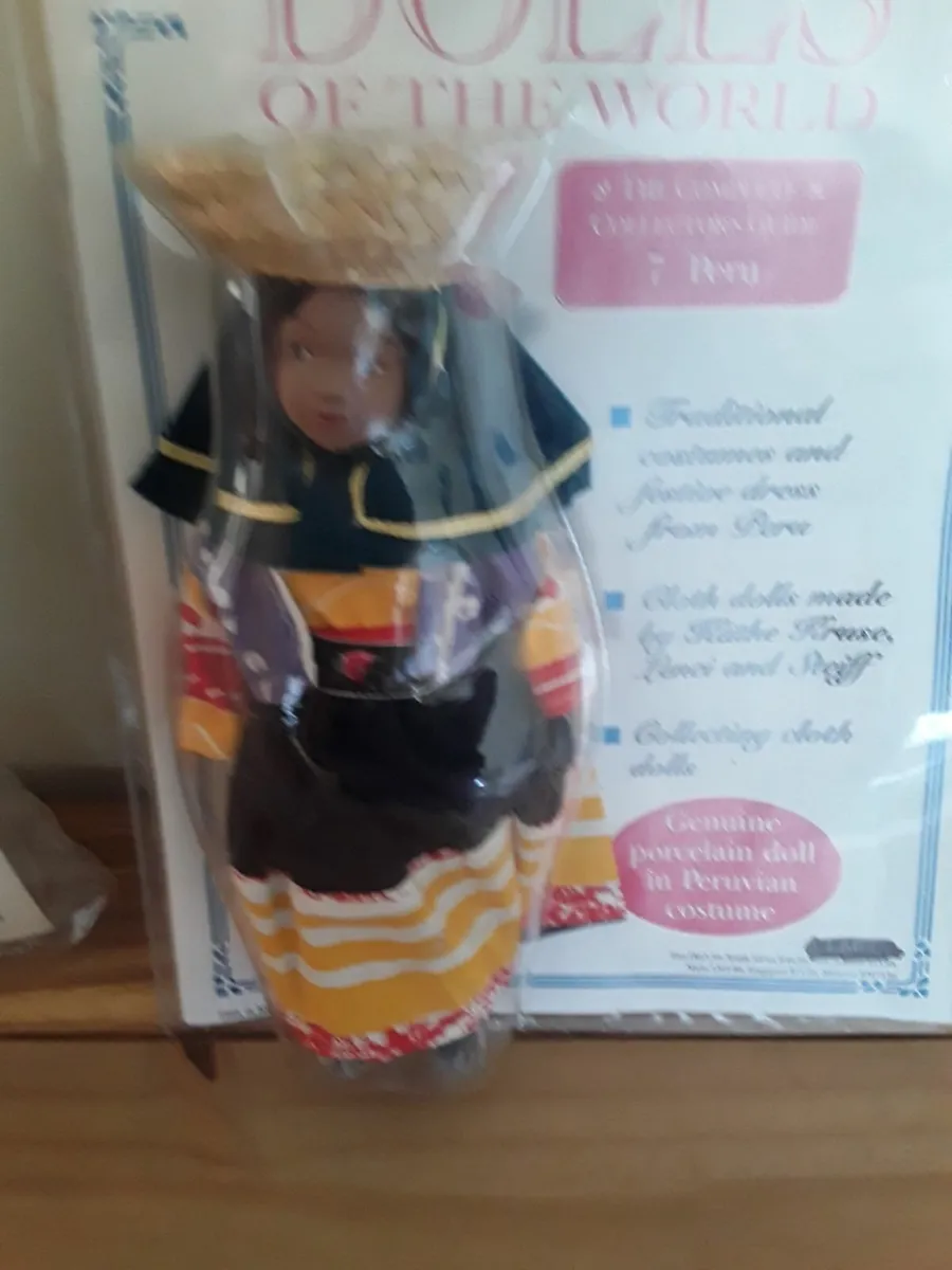 Collectible porcelain dolls different countries ne - Image 2