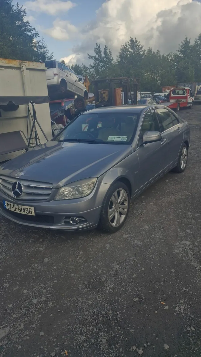 Mercedes-Benz C-Class 2007 automatic - Image 1