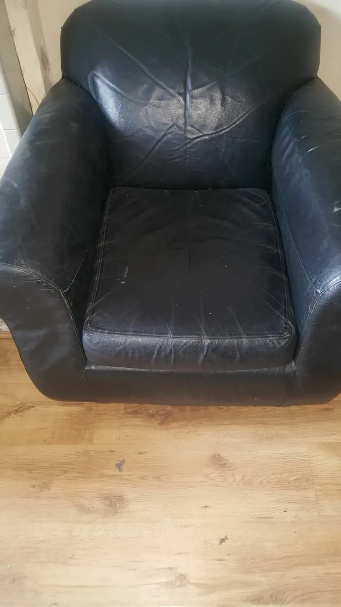 Armchair - Image 1