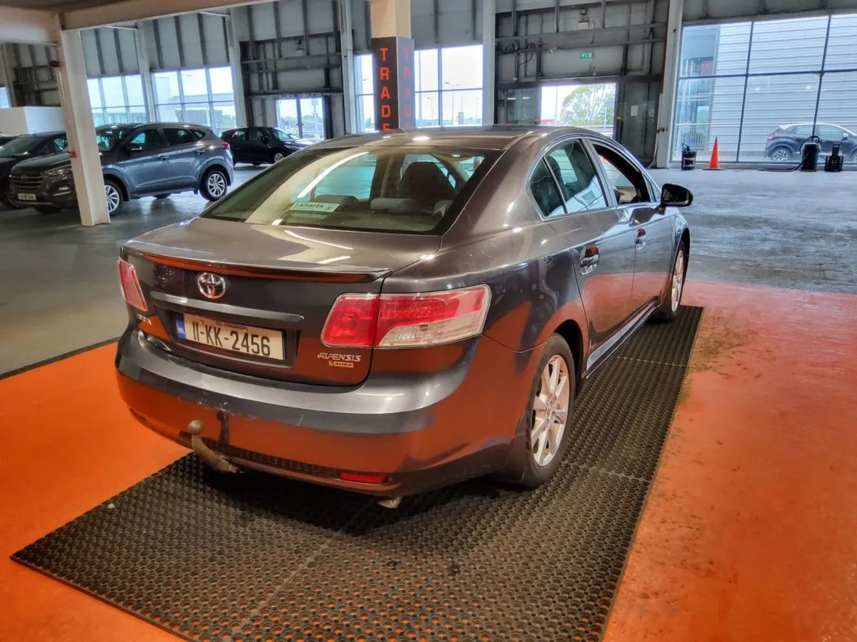 Toyota Avensis 2.0 D-4d DPF 125 BHP Aura - Image 2