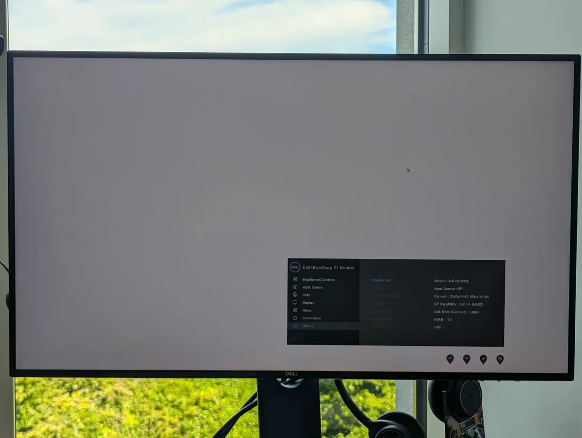 Dell 27" U2721DE QHD USB-C Docking Monitor - Image 4