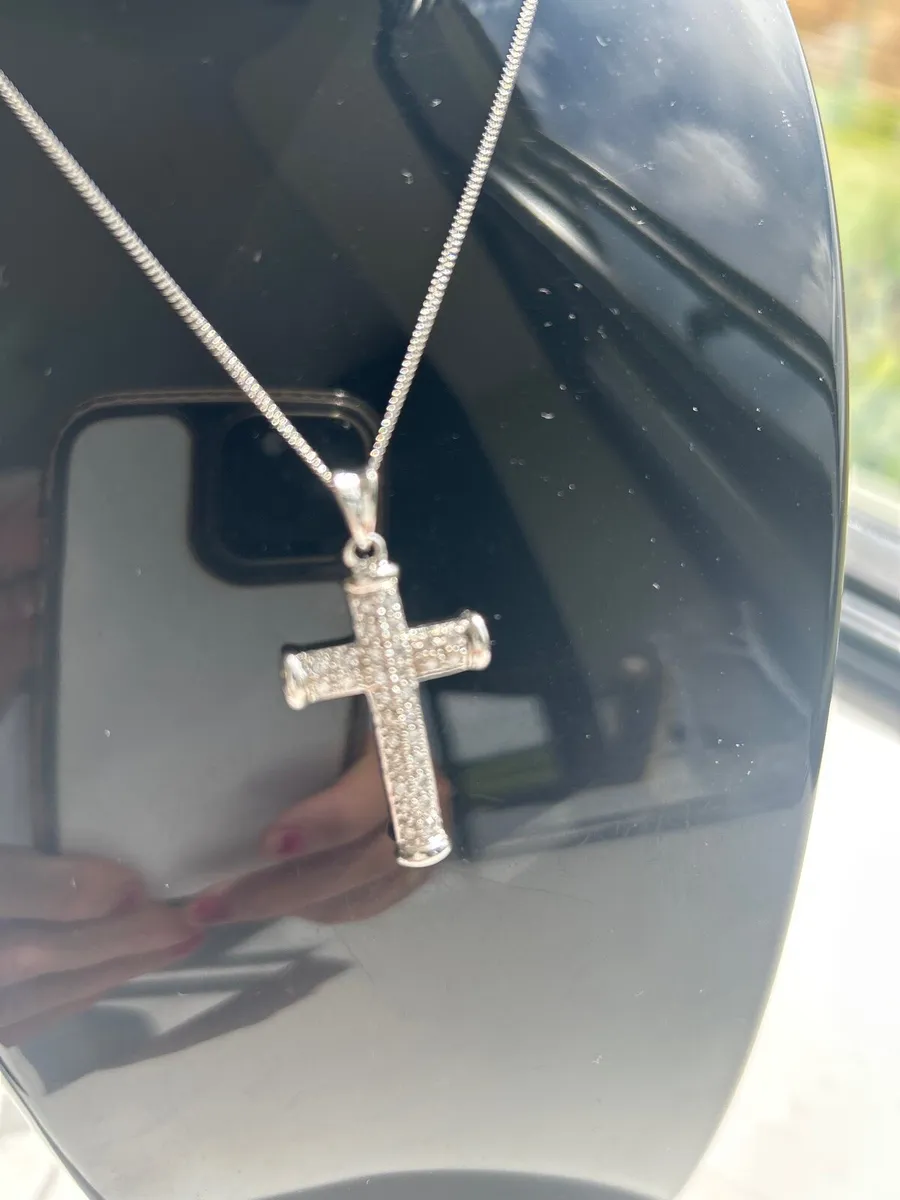 White diamond necklace - Image 2