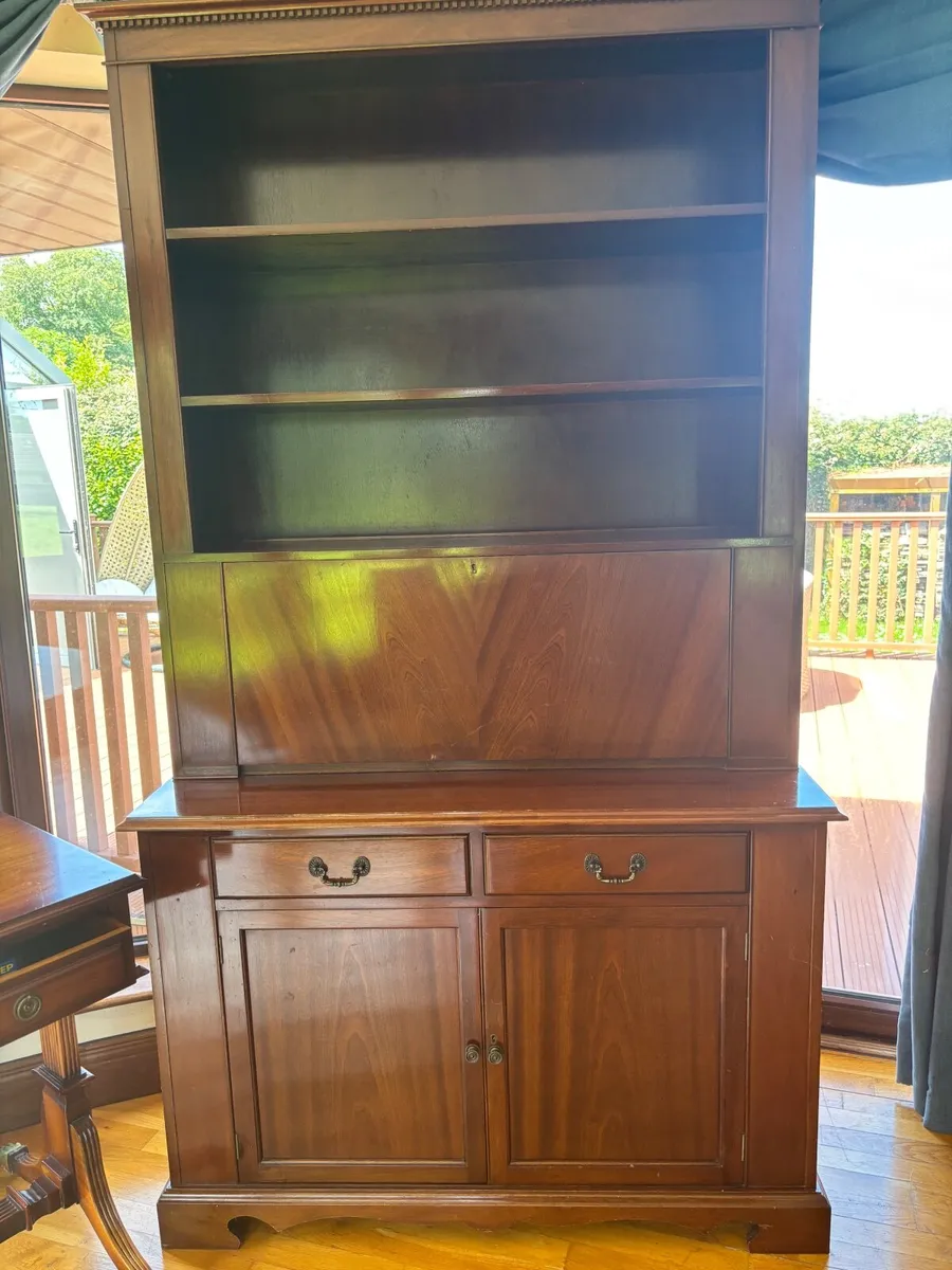 Mahogany display unit - Image 1