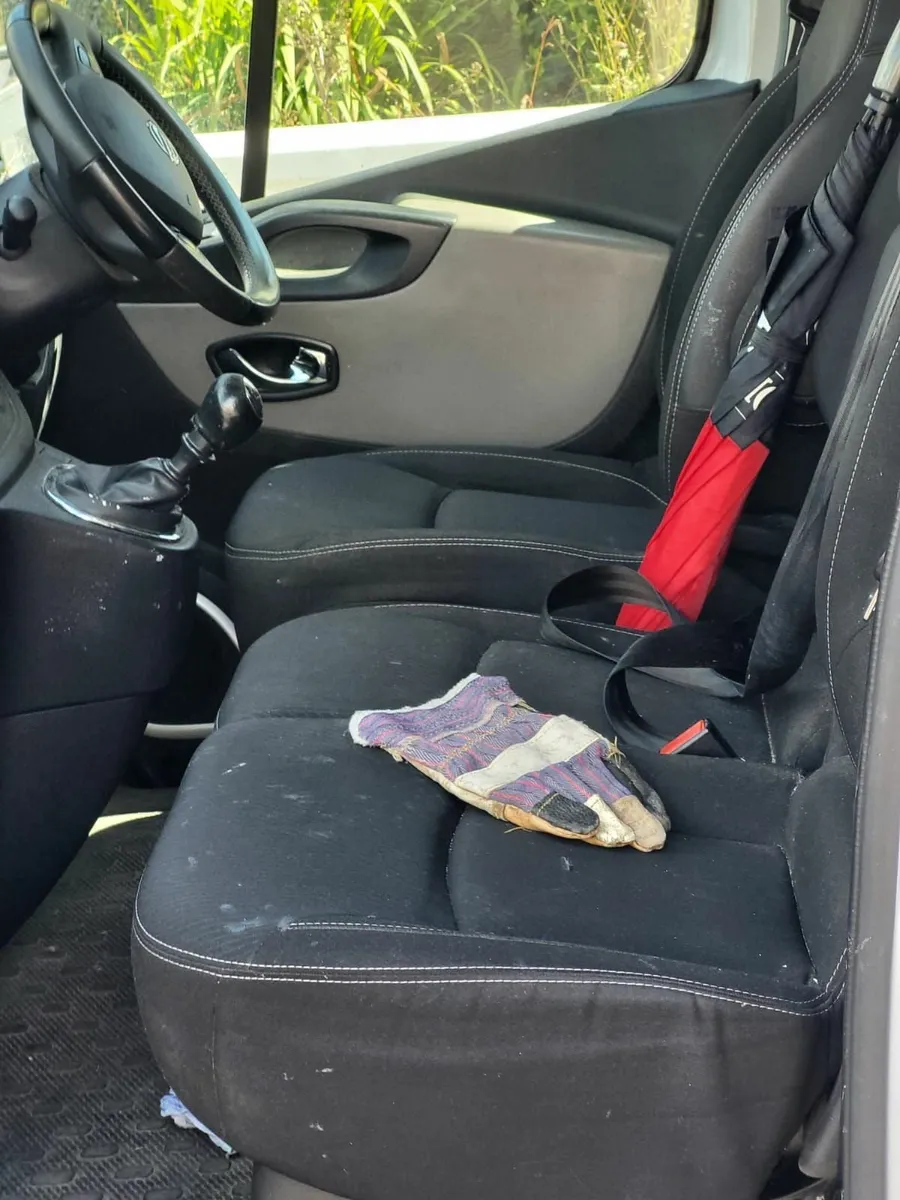Nissan NV300 2019 - Image 2