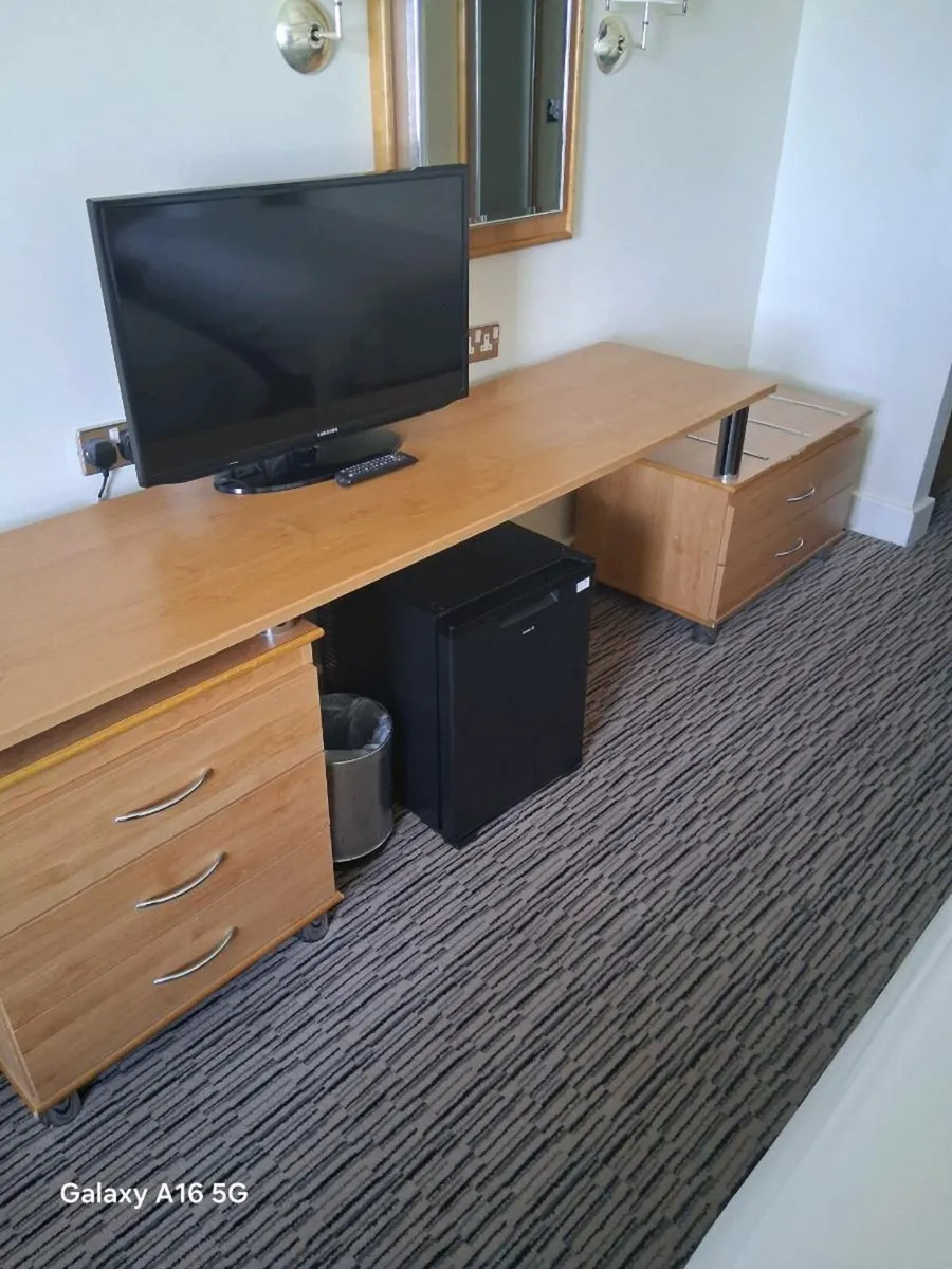 Tv unit - Image 2