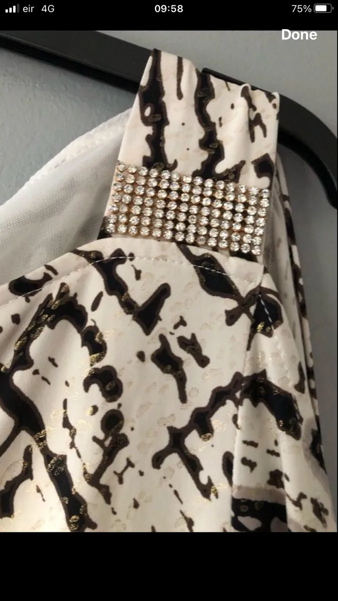 Ladies stunning designer top size 12 €15 - Image 3