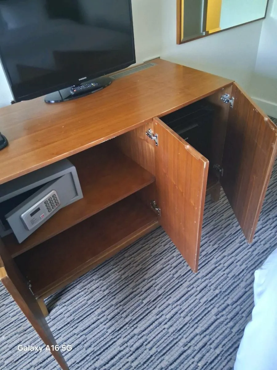 Tv unit - Image 2