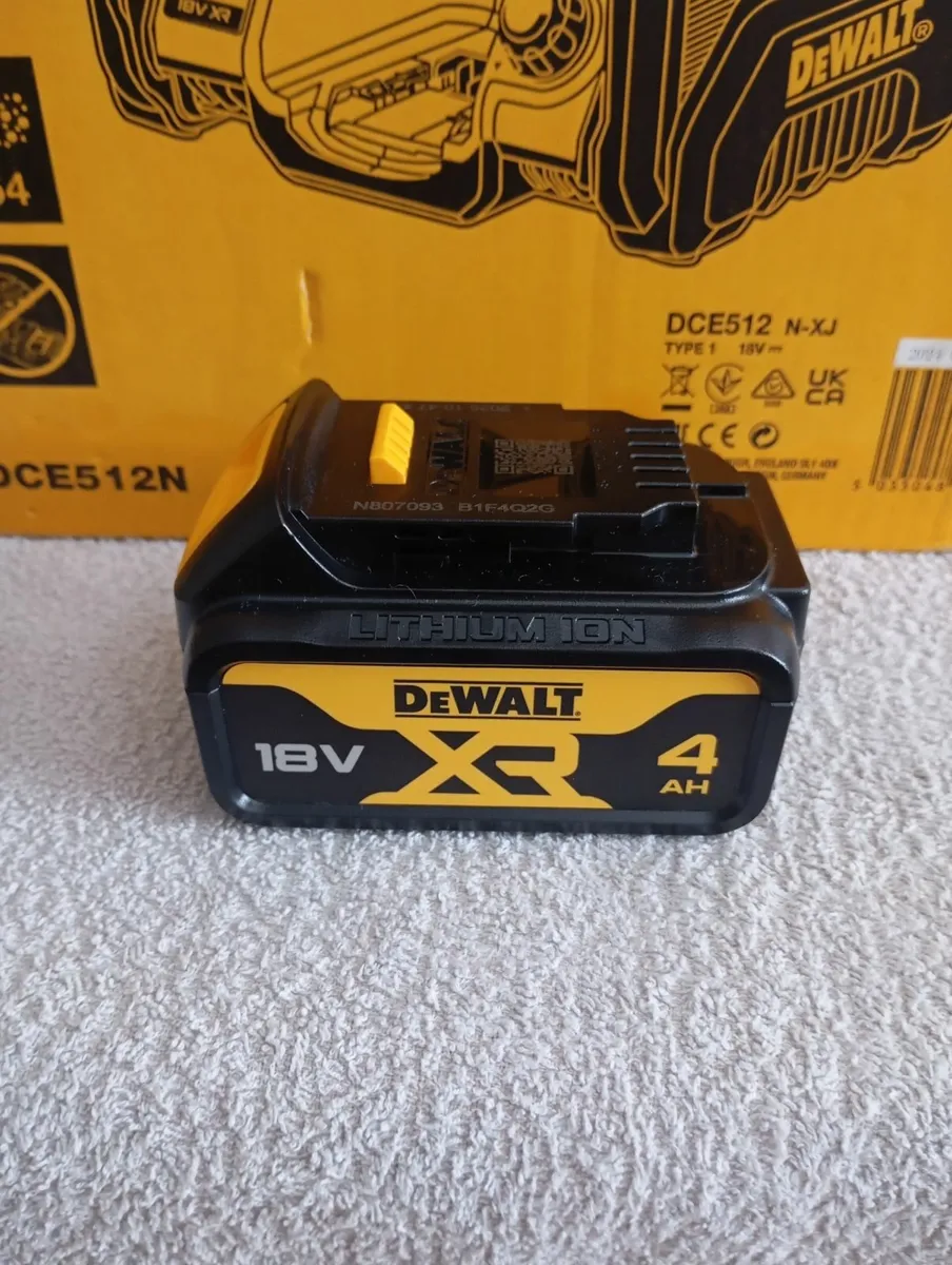 DeWalt Jobsite Fan and 4ah Battery (New) - Image 3