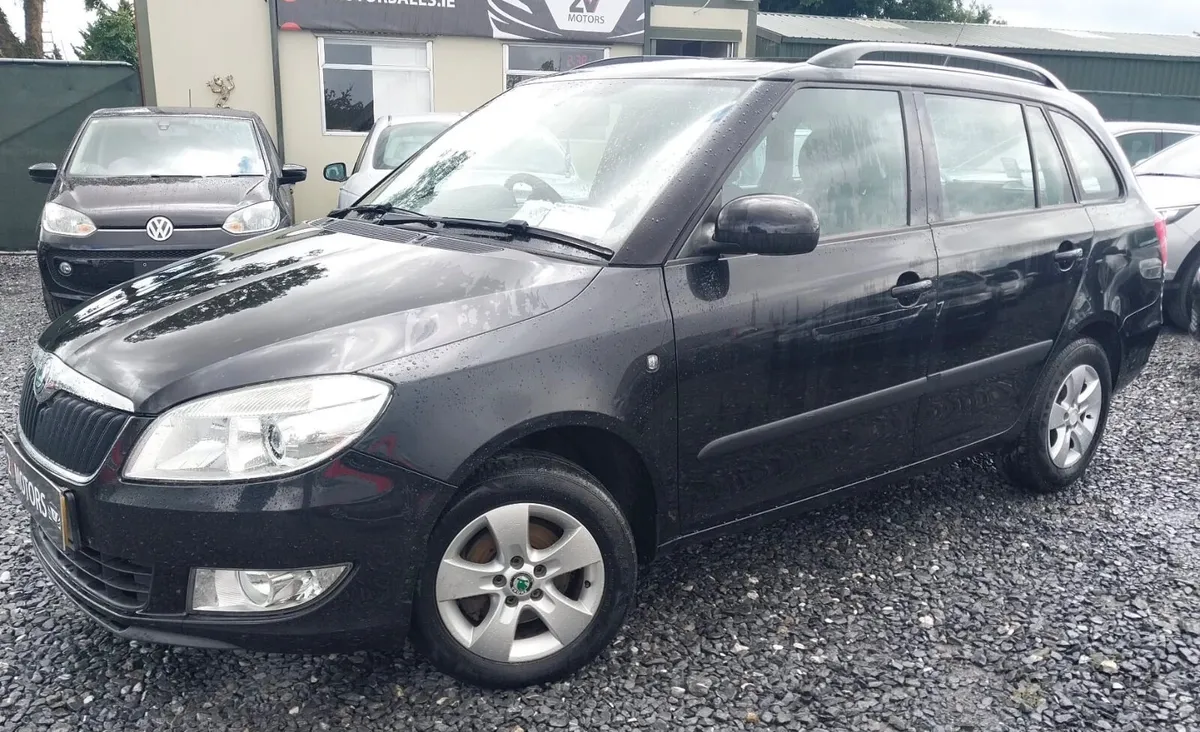 🔵 Skoda Fabia AMBIENTE 1.6 TDI 75BHP LOW KM - Image 2