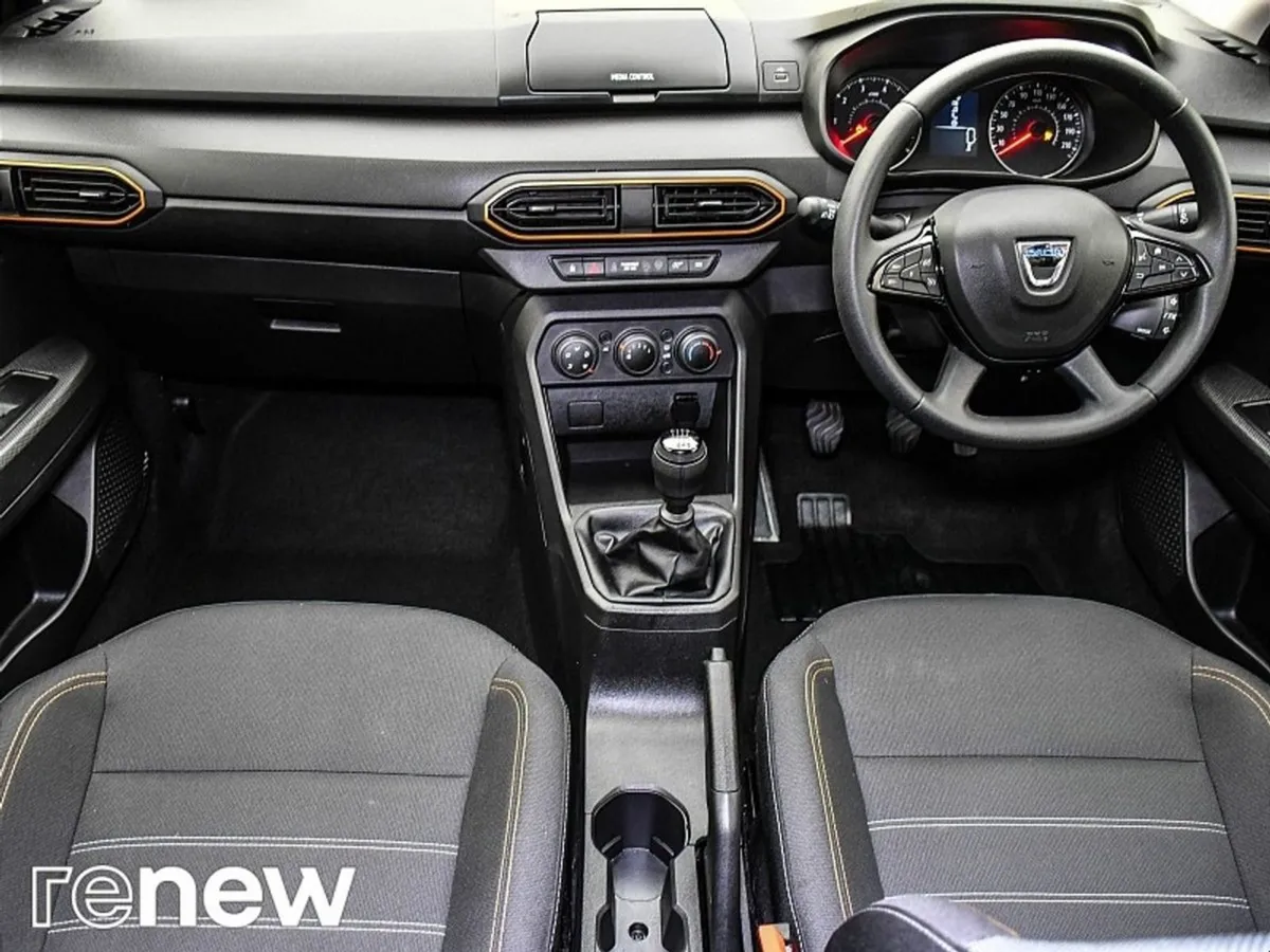 Dacia Sandero Stepway Essential TCe 90 My21.5 - Image 3
