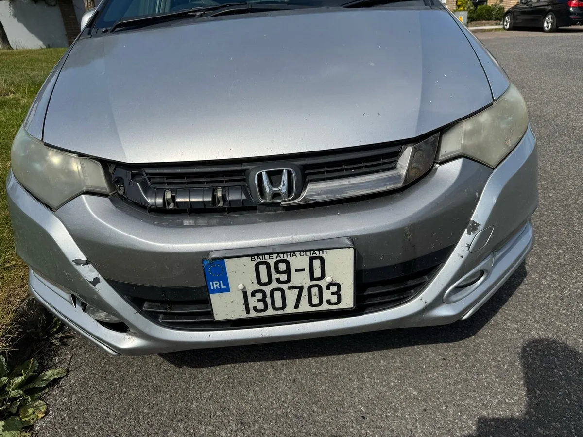 Car - Image 3