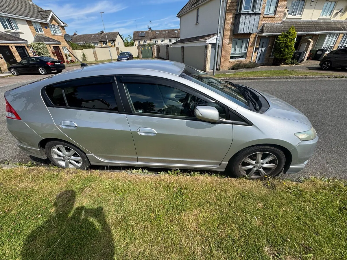 Car - Image 4