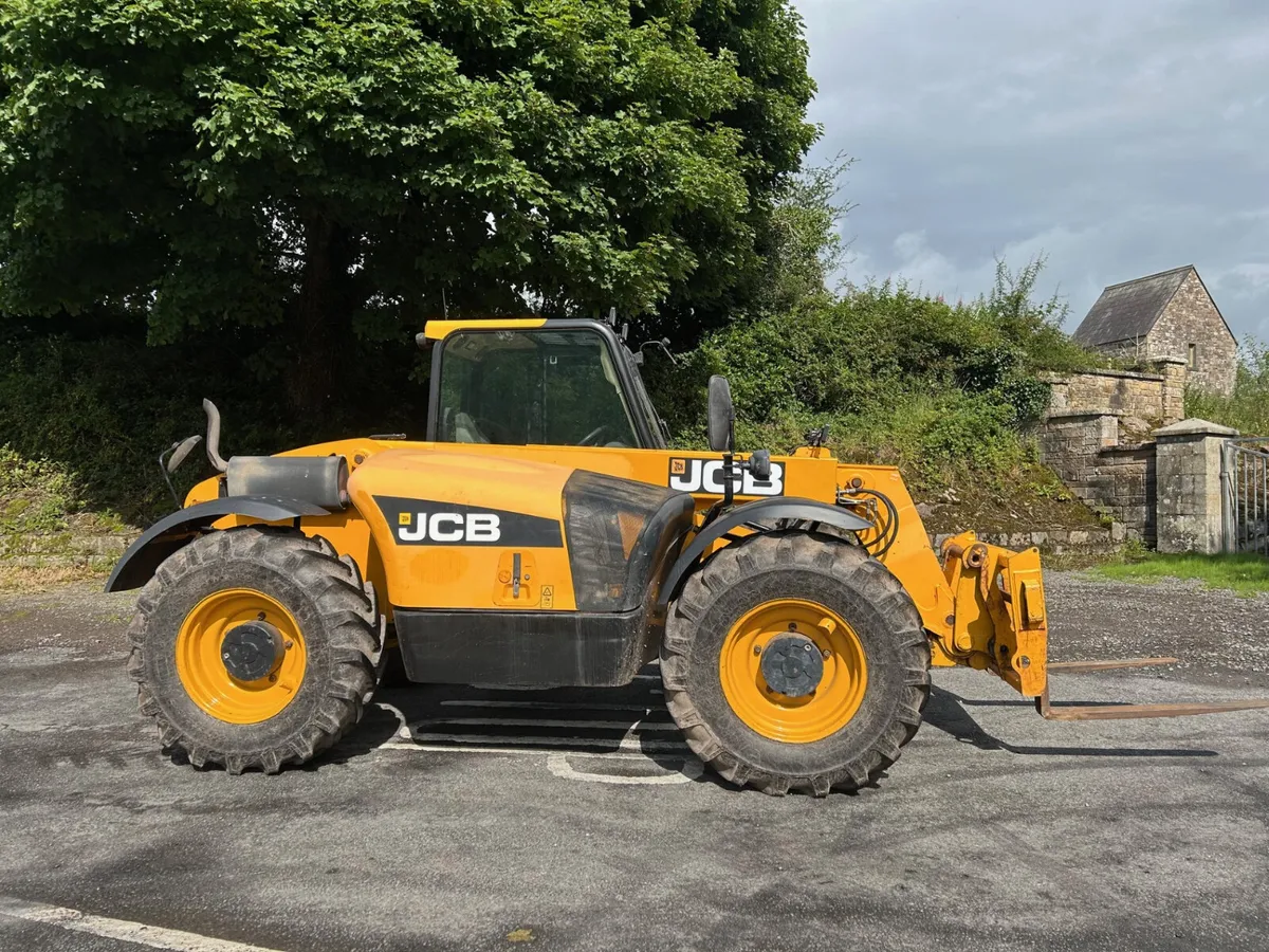 2010 JCB 526-56 Agri - Image 1