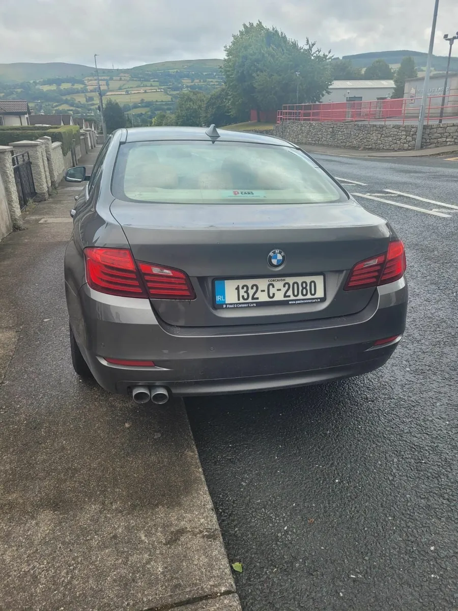 BMW 5-Series 2013 - Image 2